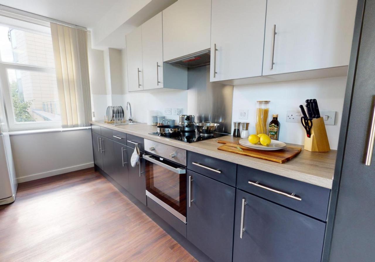Private Bedrooms With Shared Kitchen And Studios At Iq Tufnell House In Londra Dış mekan fotoğraf