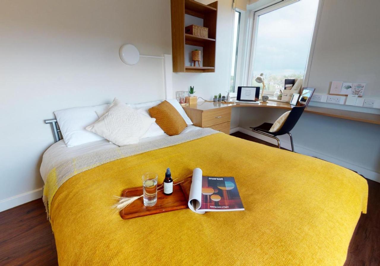 Private Bedrooms With Shared Kitchen And Studios At Iq Tufnell House In Londra Dış mekan fotoğraf