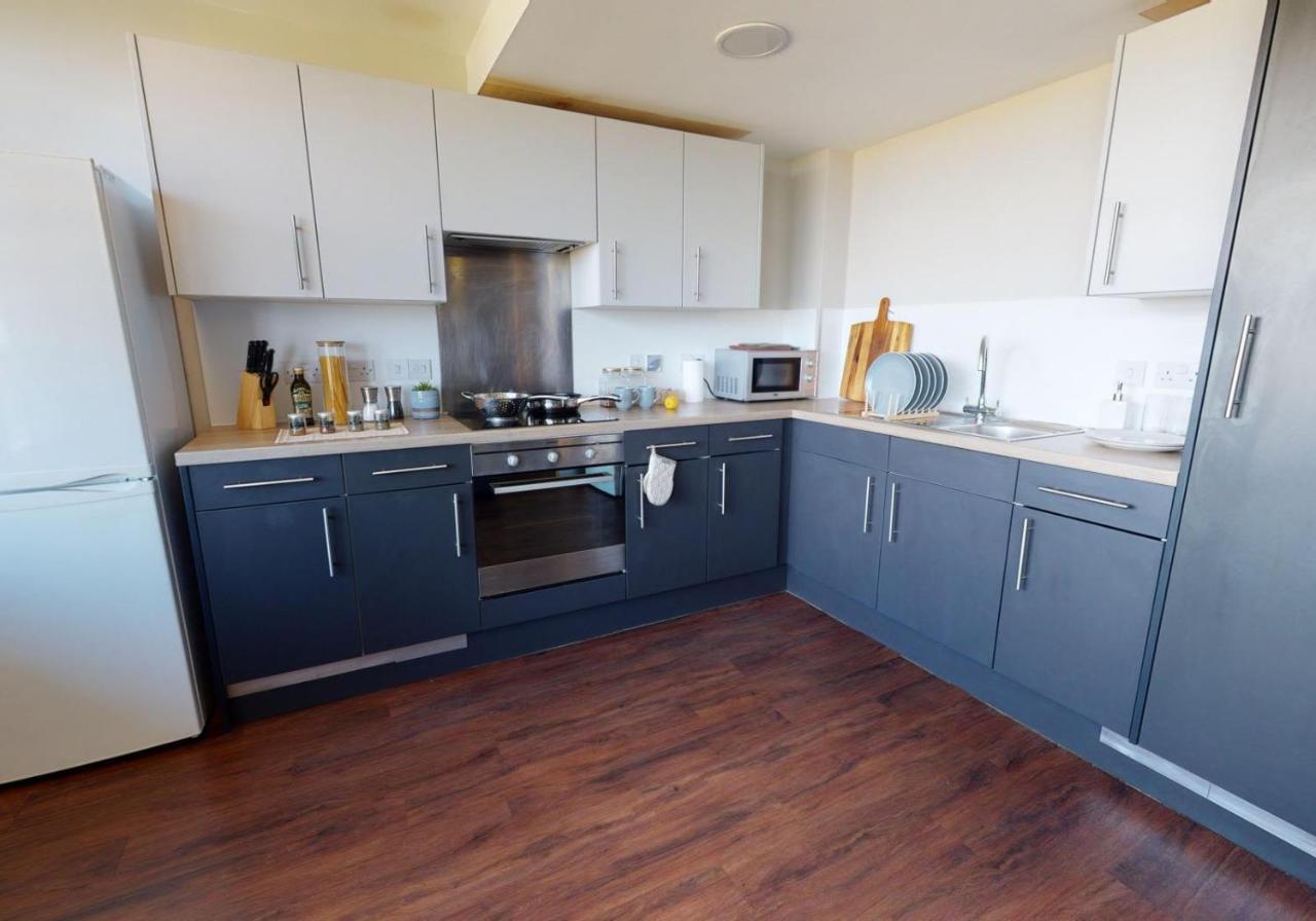 Private Bedrooms With Shared Kitchen And Studios At Iq Tufnell House In Londra Dış mekan fotoğraf