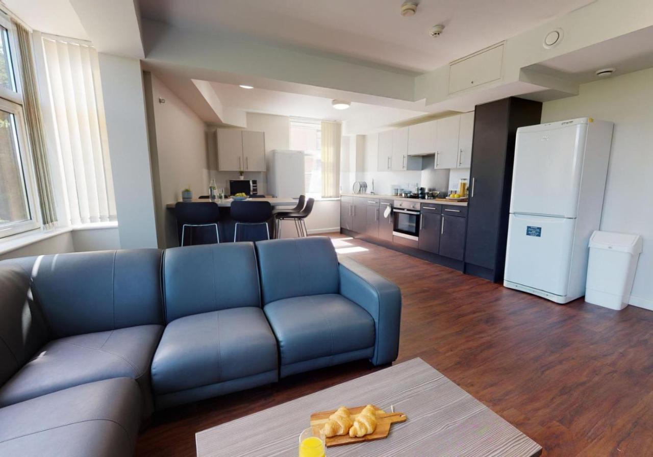 Private Bedrooms With Shared Kitchen And Studios At Iq Tufnell House In Londra Dış mekan fotoğraf