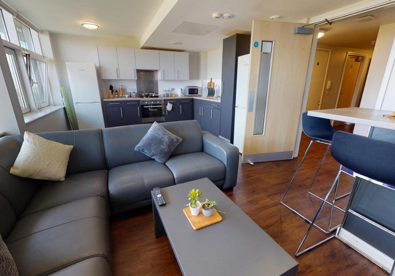Private Bedrooms With Shared Kitchen And Studios At Iq Tufnell House In Londra Dış mekan fotoğraf
